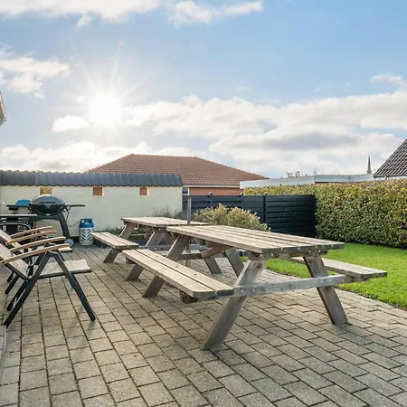 Сasa de vacaciones Gorgeous Home In Nysted With Wifi *